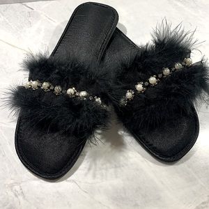 Black ‘fancy’ slippers size large